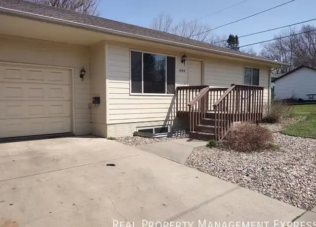 Property at 1804 E 12th St, Sioux Falls, SD, 57103, 2 beds, 2 baths, [object Object]