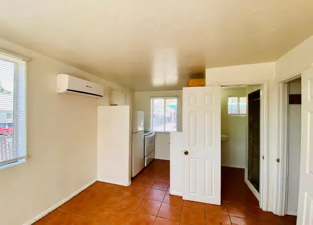Property at 250 W Laguna St Unit Laguna250-6, Tucson, AZ, 85705, 0 beds, 1 bath, [object Object]