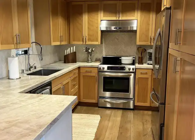 Property at 242 Dolphin Cove Ct, Del Mar, CA, 92014, 2 beds, 2 baths, [object Object]