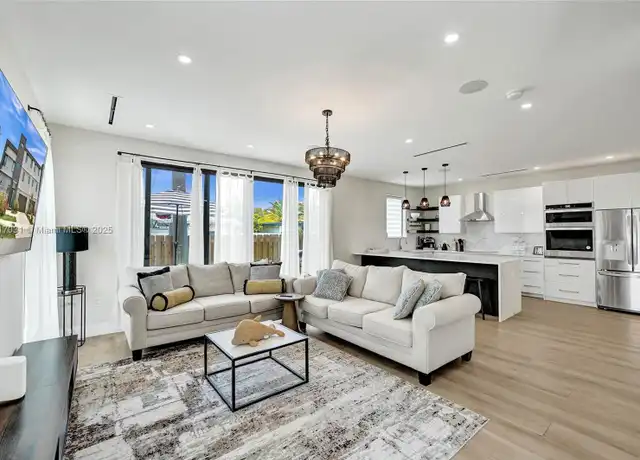 Property at 1619 NE 11th St Unit 1, Fort Lauderdale, FL, 33304, 4 beds, 4.5 baths, [object Object]