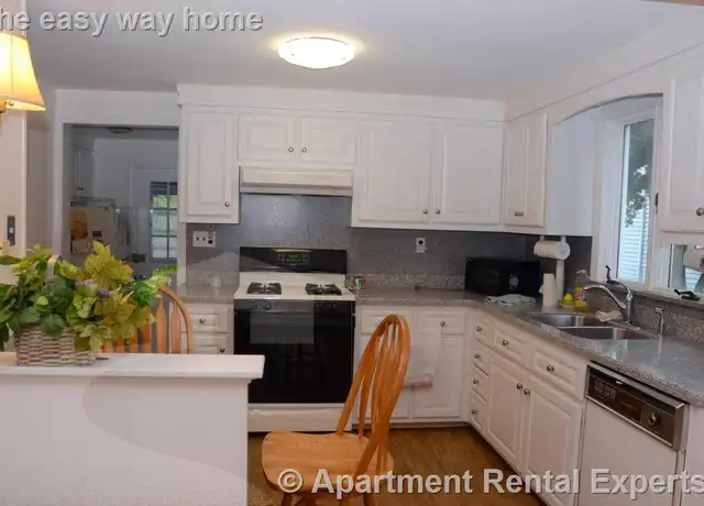 Property at 232 Main St, Medford, MA, 02155, 3 beds, 2 baths, [object Object]