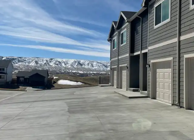 Property at 5971 Poison Spider Rd, Casper, WY, 82604, 2 beds, 2.5 baths, [object Object]