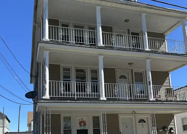 Property at 17 Branch St #3, Waterbury, CT, 06704, 2 beds, 1 bath, [object Object]