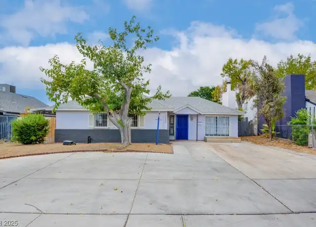 Property at 1056 E Oakey Blvd, Las Vegas, NV, 89104, 4 beds, 3 baths, [object Object]
