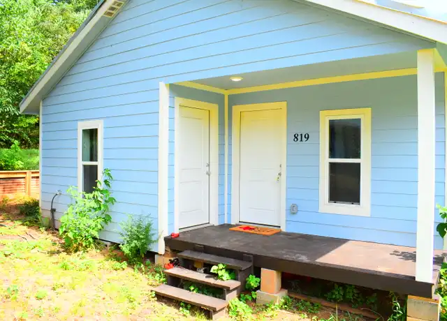 Property at 819 Gene Aly, Nacogdoches, TX, 75961, 1 bed, 1 bath, [object Object]