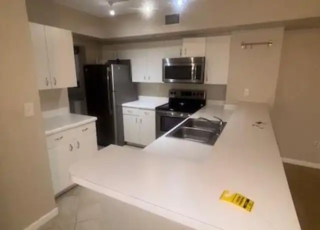 Property at 2640 S University Dr #305, Davie, FL, 33328, 2 beds, 2 baths, [object Object]