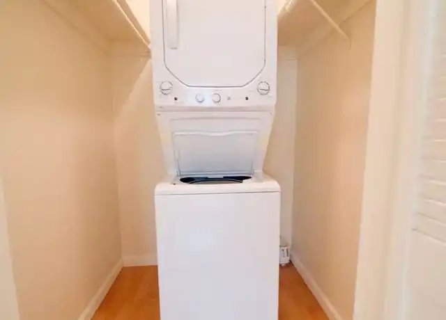 Property at 1654 Union Ave Unit 3, Redwood City, CA, 94061, 1 bed, 1 bath, [object Object]