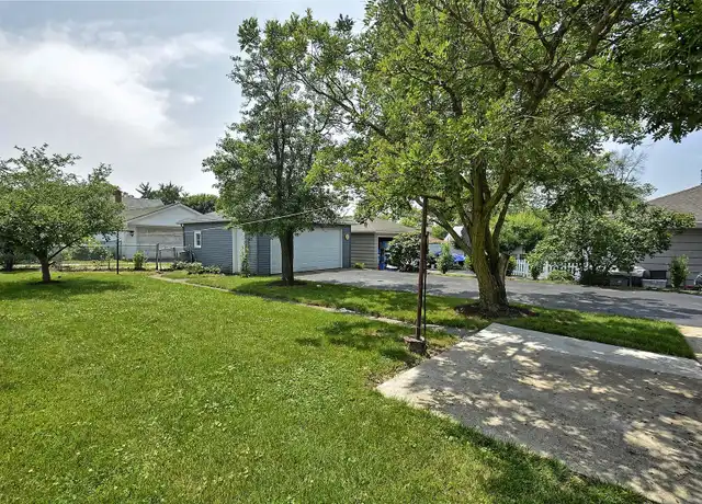 Property at 20 E Eureka Dr, Lemont, IL, 60439, 3 beds, 3 baths, [object Object]