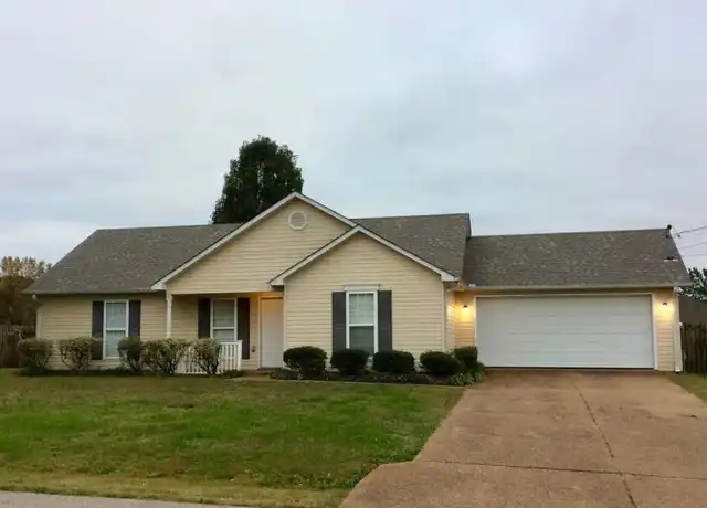 Property at 18 Long Meadow Dr, Jackson, TN, 38305, 3 beds, 2 baths, [object Object]