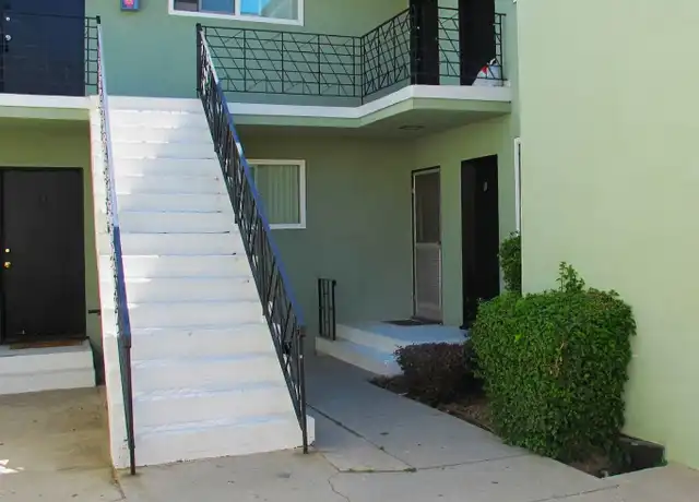 Property at 4930 Hazeltine Ave Unit 4930-5, Sherman Oaks, CA, 91423, 1 bed, 1 bath, [object Object]
