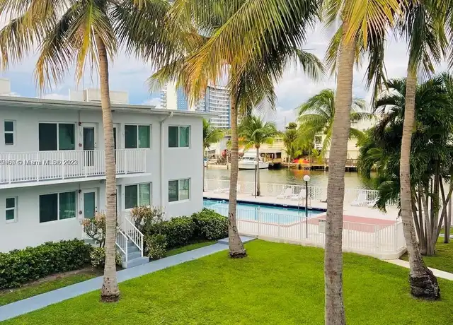 Property at 7207 Bay Dr, Miami Beach, FL, 33141, 1 bed, 1 bath, [object Object]