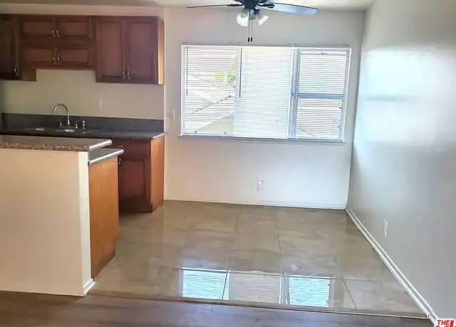 Property at 1819 S Gramercy Pl Unit 306, Los Angeles, CA, 90019, 2 beds, 1 bath, [object Object]