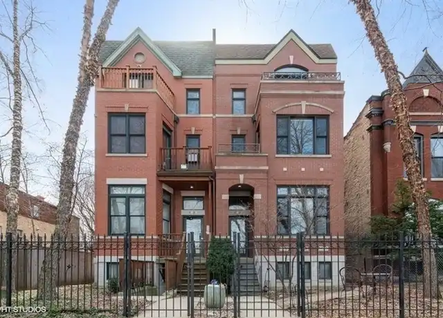 Property at 2031 W Evergreen Ave Apt 2W, Chicago, IL, 60622, 2 beds, 2 baths, [object Object]