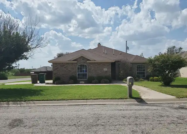 Property at 3209 Edgewood Dr, San Angelo, TX, 76903, 3 beds, 2 baths, [object Object]