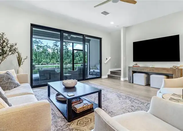 Property at 13082 Pembroke Dr, Naples, FL, 34105, 3 beds, 2.5 baths, [object Object]