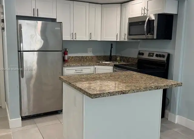 Property at 261 S Cypress Rd, Pompano Beach, FL, 33060, 1 bed, 1 bath, [object Object]