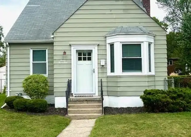 Property at 1217 Cherokee Ave, Royal Oak, MI, 48067, 3 beds, 2.5 baths, [object Object]