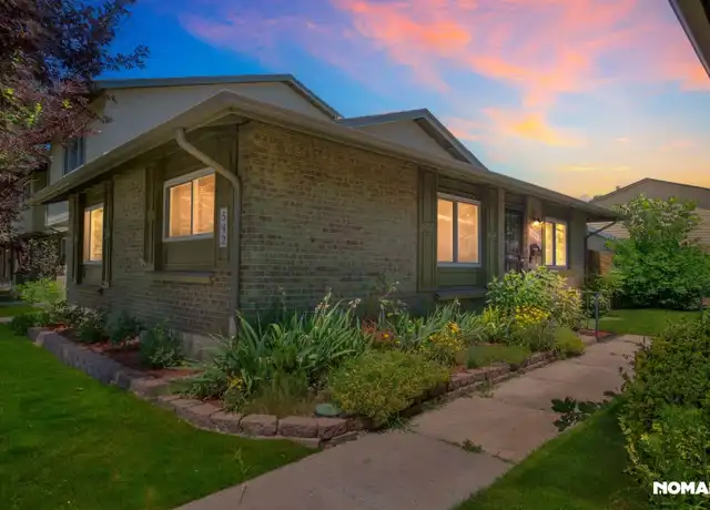 Property at 592 S Carr St, Lakewood, CO, 80226, 2 beds, 1 bath, [object Object]