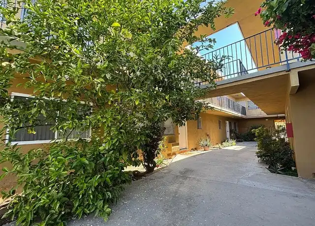 Property at Encino Gardens - 5445 Lindley Ave, Tarzana, CA, 91356, 1 bed, 1 bath, [object Object]