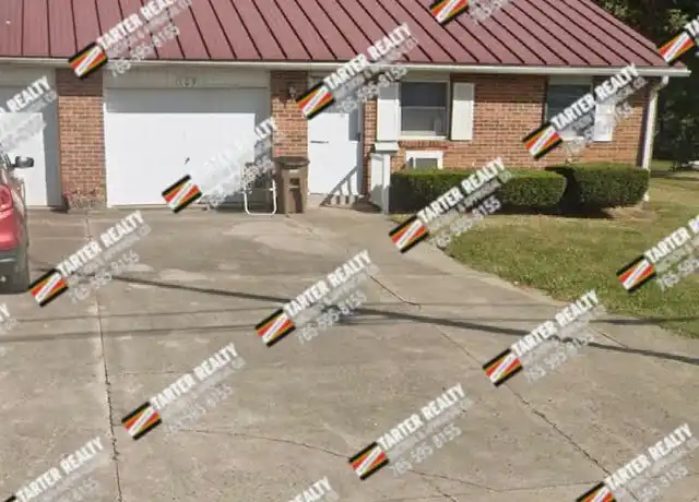 Property at 109 E Orange St, Winchester, IN, 47394, 2 beds, 1 bath, [object Object]
