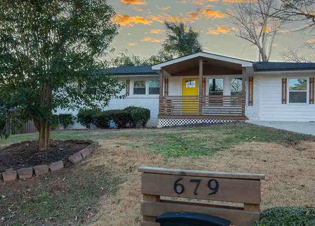 Property at 679 Montevista St SW, Atlanta, GA, 30310, 4 beds, 2 baths, [object Object]