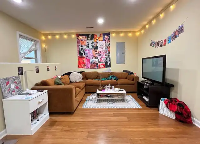 Property at 1811 N 17th St Unit B, Philadelphia, PA, 19121, 4 beds, 2 baths, [object Object]