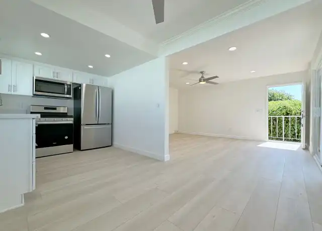 Property at 7241 Elk Cir Unit 4, Huntington Beach, CA, 92647, 2 beds, 1 bath, [object Object]