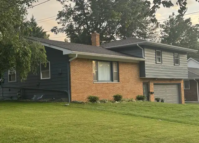 Property at 320 Bowman Dr, Kent, OH, 44240, 3 beds, 2 baths, [object Object]