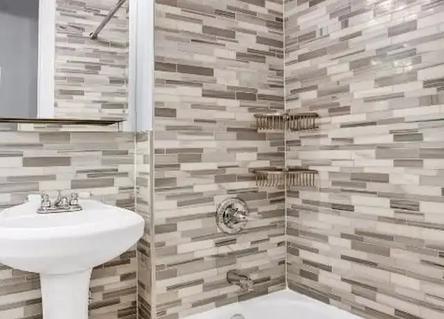Property at 53 Leroy St Unit 1, New York, NY, 10014, 1 bed, 1 bath, [object Object]