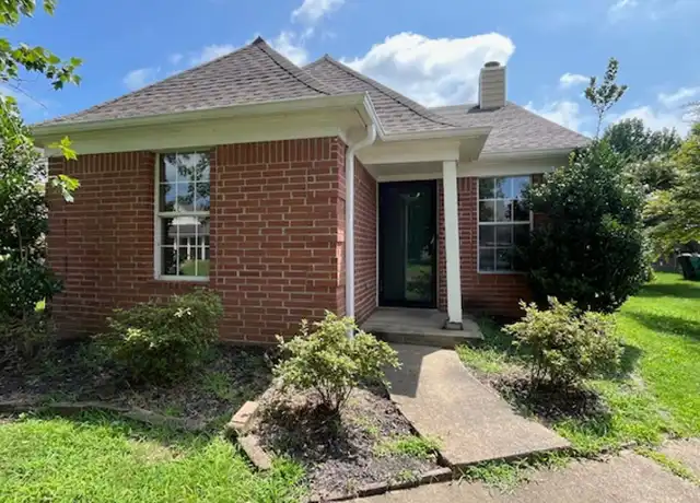Property at 5586 Steffani Dr, Southaven, MS, 38671, 2 beds, 2 baths, [object Object]