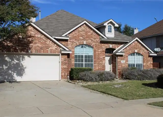 Property at 108 Mary Pat Dr, Grand Prairie, TX, 75052, 3 beds, 2 baths, [object Object]