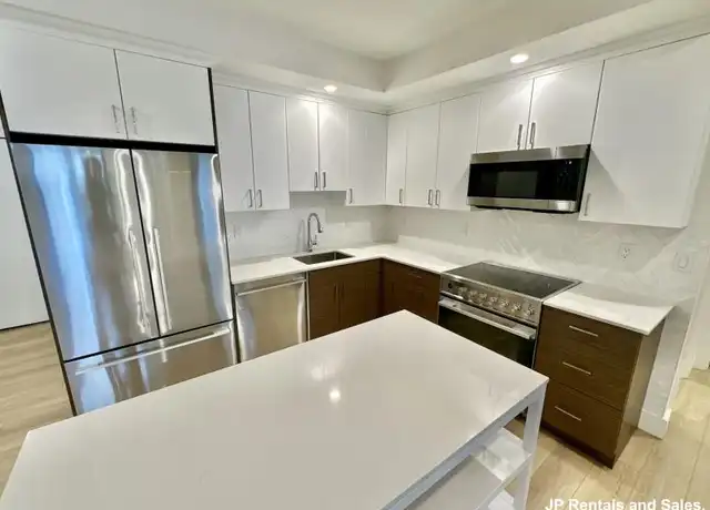 Property at 1950 Washington St, Boston, MA, 02118, 2 beds, 2 baths, [object Object]