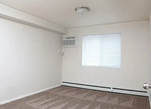 Property at Turning Leaf - 1311 N Cleveland Ave, Sioux Falls, SD, 57103, 1 bed, 1 bath, [object Object]