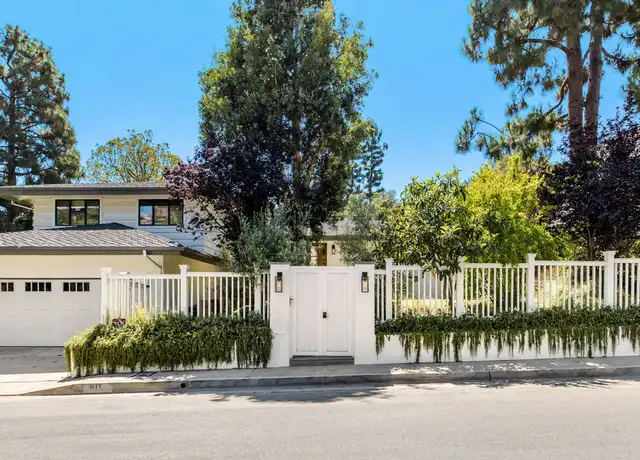 Property at 811 N Norman Pl, Los Angeles, CA, 90049, 5 beds, 4.5 baths, [object Object]