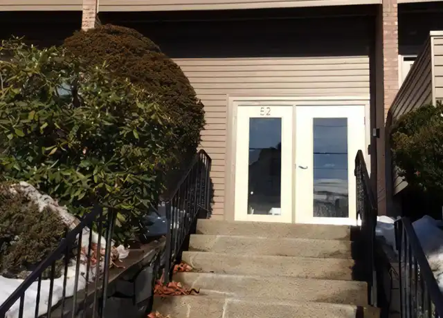 Property at 72 Centre St Unit B, Quincy, MA, 02169, 2 beds, 1.5 baths, [object Object]