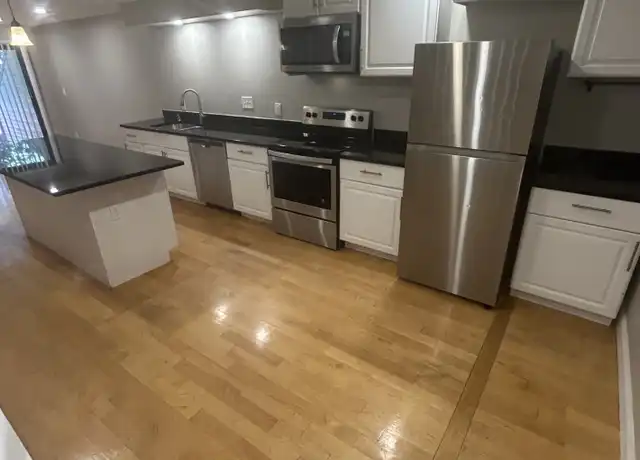 Property at 72 Centre St Unit B, Quincy, MA, 02169, 2 beds, 1.5 baths, [object Object]
