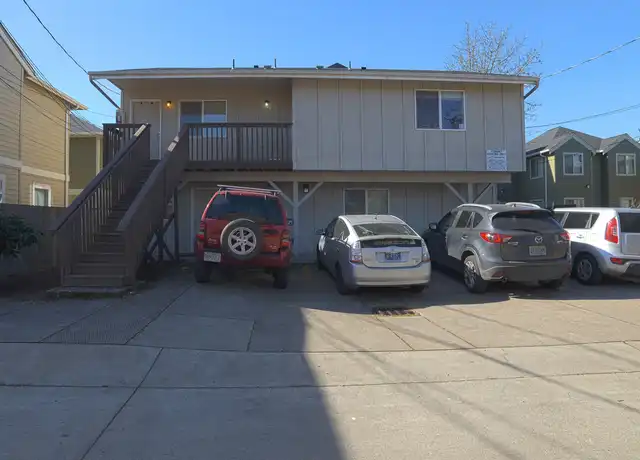Property at 1580 Ferry Aly, Eugene, OR, 97401, 3 beds, 1 bath, [object Object]