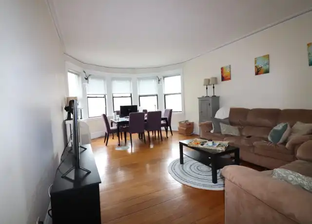 Property at 122 Babcock St Unit 33, Brookline, MA, 02446, 2 beds, 1 bath, [object Object]