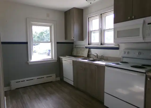 Property at 1218 N 19th Ave E, Duluth, MN, 55812, 3 beds, 1.5 baths, [object Object]