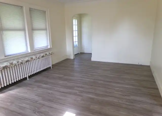 Property at 1218 N 19th Ave E, Duluth, MN, 55812, 3 beds, 1.5 baths, [object Object]