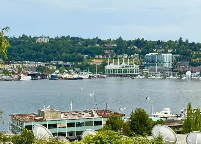 Property at 1758 Dexter Ave N #5, Seattle, WA, 98109, 2 beds, 1 bath, [object Object]