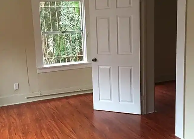 Property at 1656 W. 11th Pl. - 1656 W 11th Pl, Los Angeles, CA, 90015, 0-1 beds, 1 bath, [object Object]