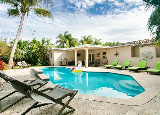 Property at 433 SE 3rd Ter, Dania, FL, 33004, 4 beds, 3 baths, [object Object]