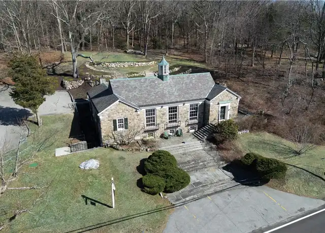 Property at 238 Highland Rd, Tiverton, RI, 02878, 2 beds, 3 baths, [object Object]