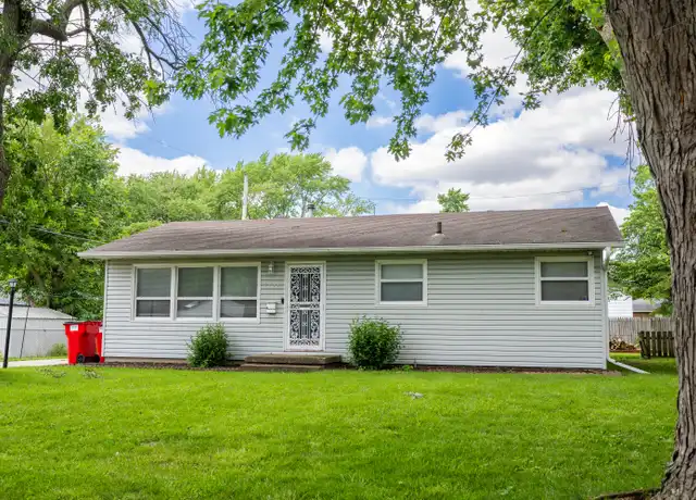 Property at 1222 Thomas Dr, Champaign, IL, 61821, 3 beds, 1 bath, [object Object]