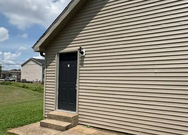 Property at 1621 Flanigan Ct Unit D, Bowling Green, KY, 42104, 1 bed, 1 bath, [object Object]