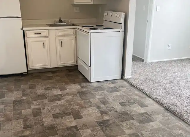 Property at 1345 Meadowview Dr Unit 1365-04, Marion, IA, 52302, 1 bed, 1 bath, [object Object]
