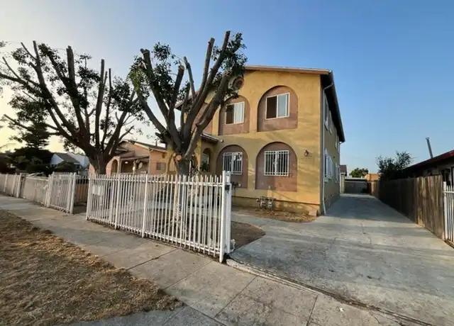 Property at 1633 E 81st St, Los Angeles, CA, 90001, 4 beds, 2 baths, [object Object]