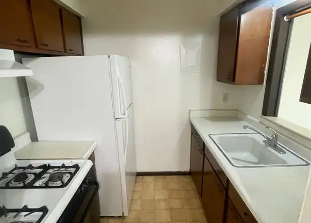 Property at Meadow Ridge - 765 Russell Rd, Waterloo, IA, 50701, 1-2 bed, 1 bath, [object Object]