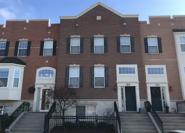 Property at 789 Station Blvd, Aurora, IL, 60504, 3 beds, 2.5 baths, [object Object]